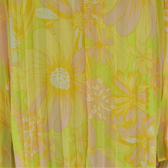 NWT MODCLOTH Floral Accordion Pleated Silky Chiffon Dress Medium M - Picture 3 of 5